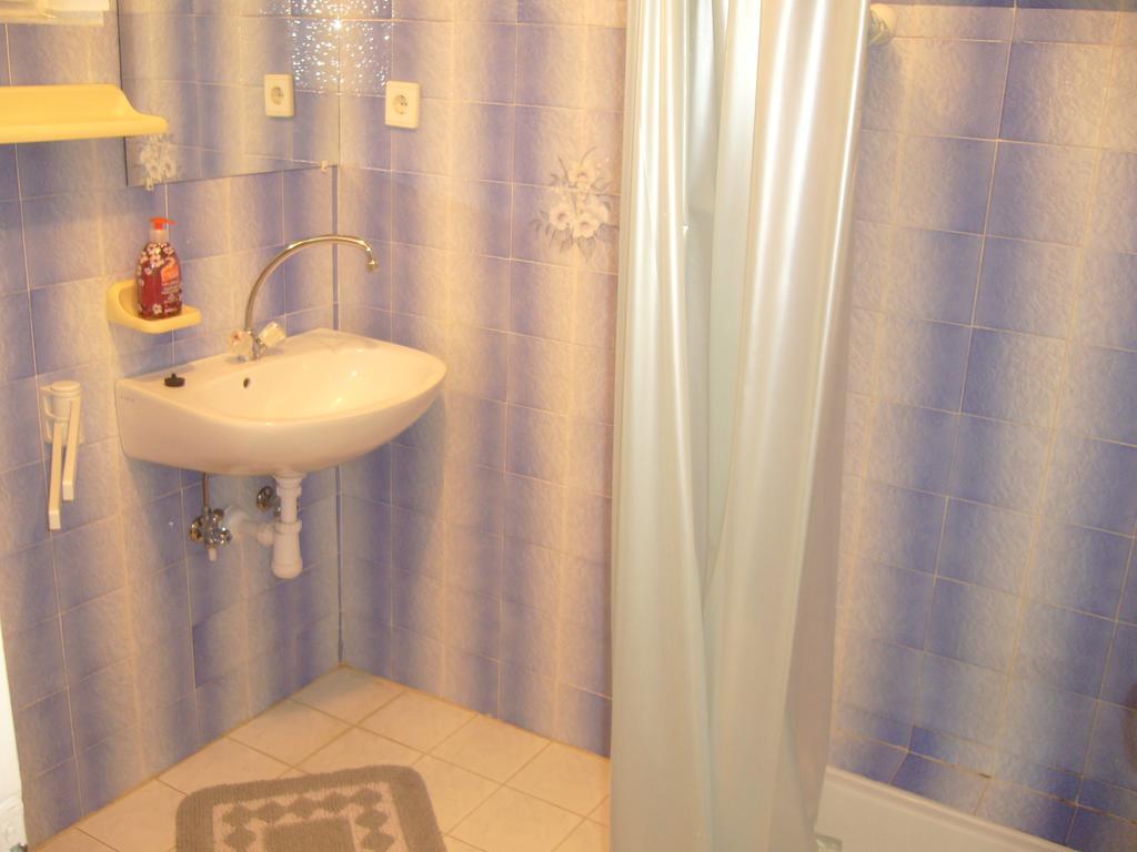 Orszag Apartmanhaz ซาลาคาโรส ภายนอก รูปภาพ